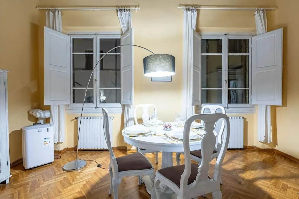 Apartment Historic Centre Elegant Suite Florence